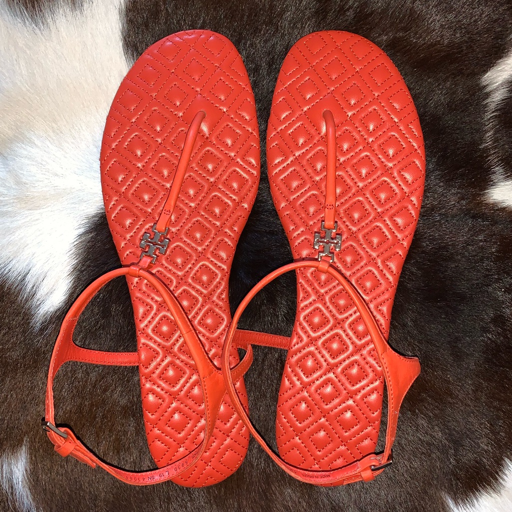 Marion Quilted Veg Leather T-Strap Sandals